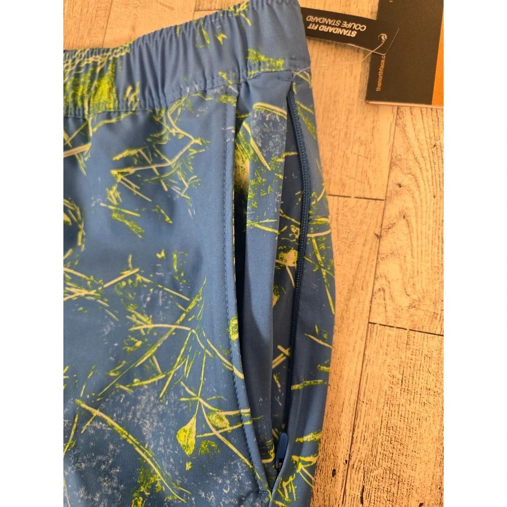 The North Face Mens Wander Short XXL Blue Lime Green NF0A535QIRE-XXL-REG